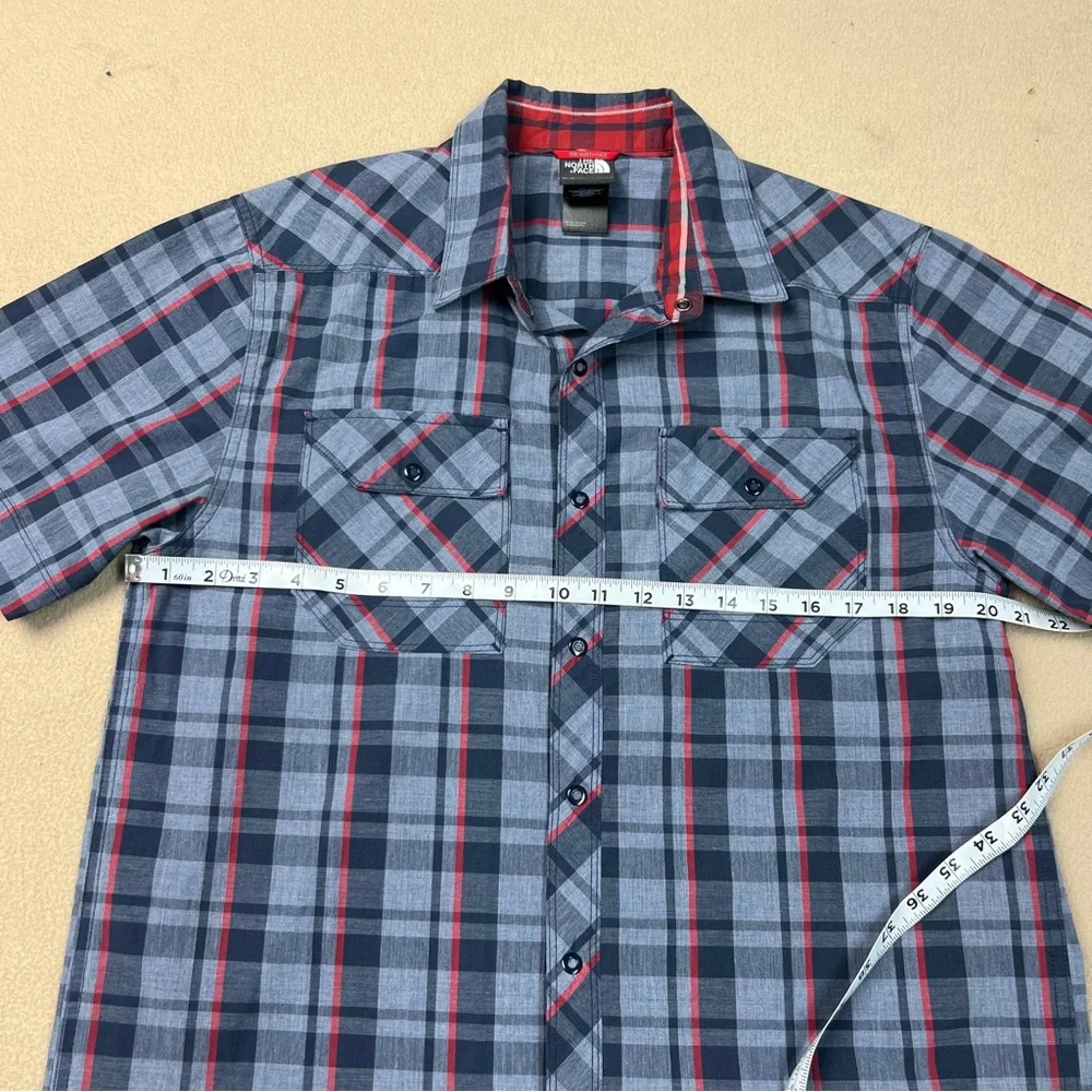 THE NORTH FACE Shirt Mens Medium Red Blue Plaid Short Sleeve Snap Front Hiking - Picture 4 of 9